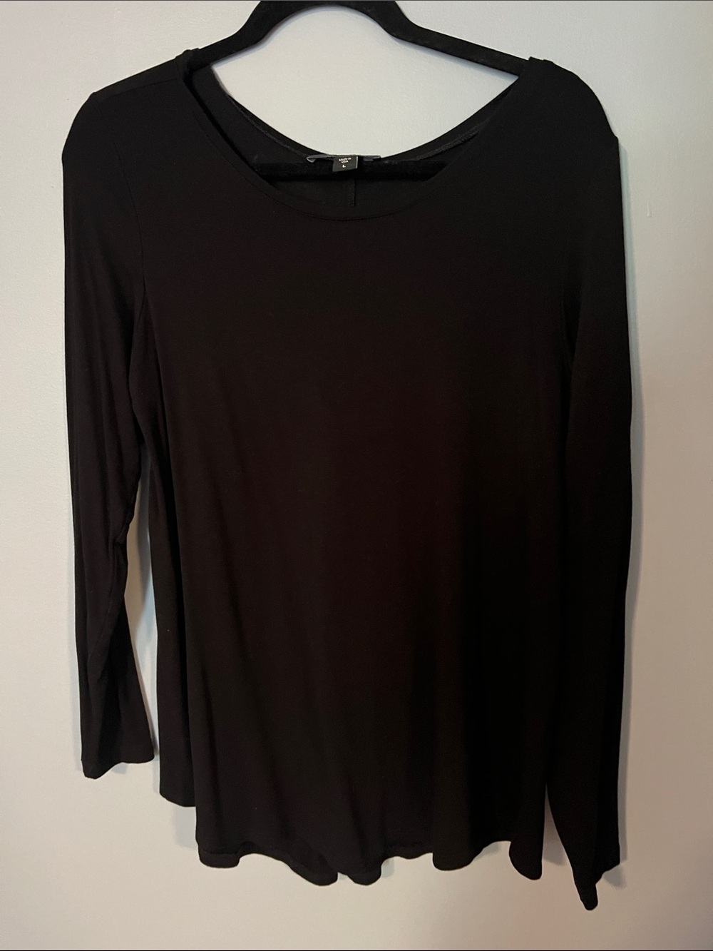 Karen Kane Black Long Sleeve Scoop Neck Top